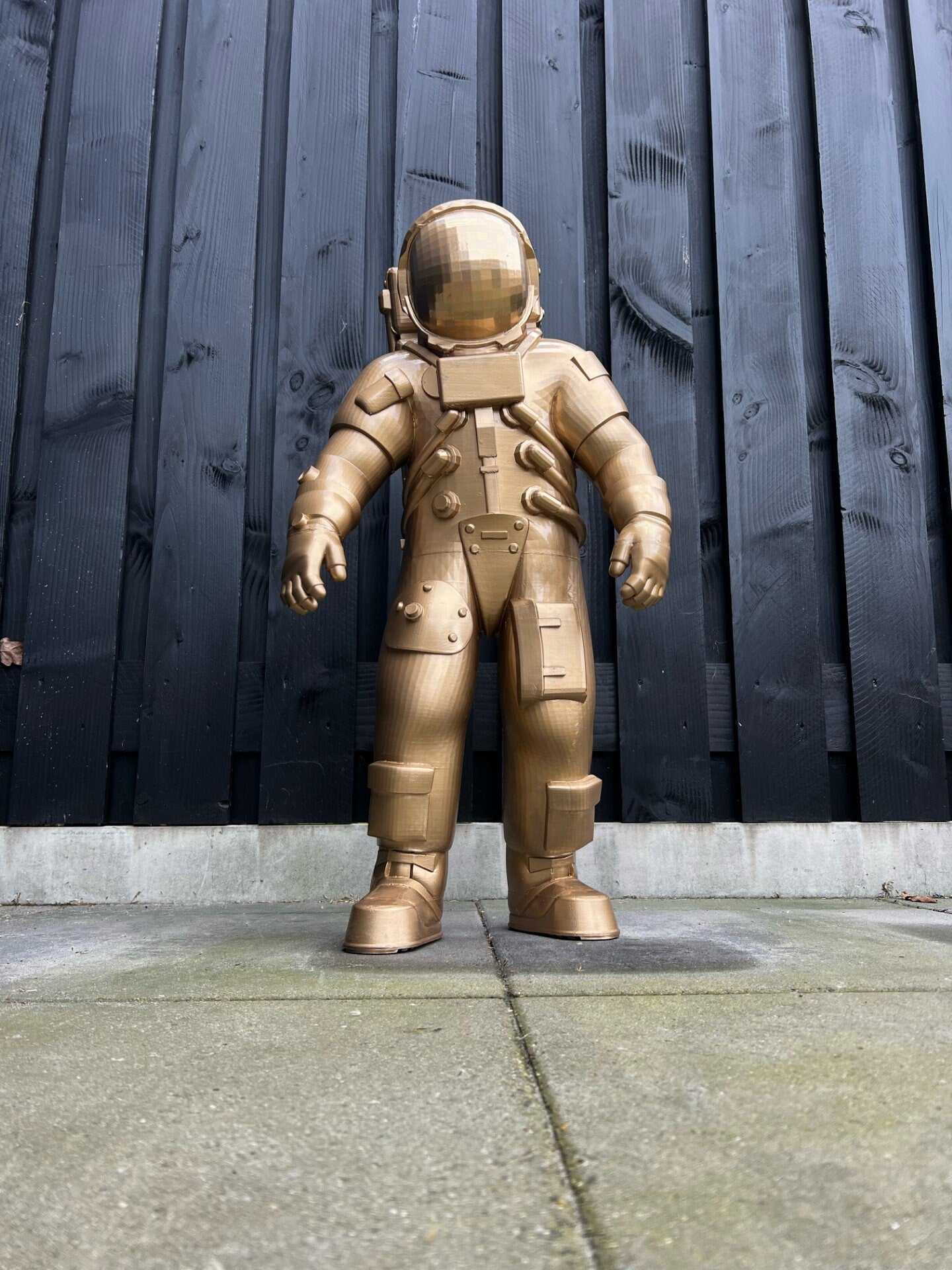 Astronaut Sci-Fi Statue | Celestial Space Decor | Collectible Gift | Golden Figurine | Space Explorer's Item