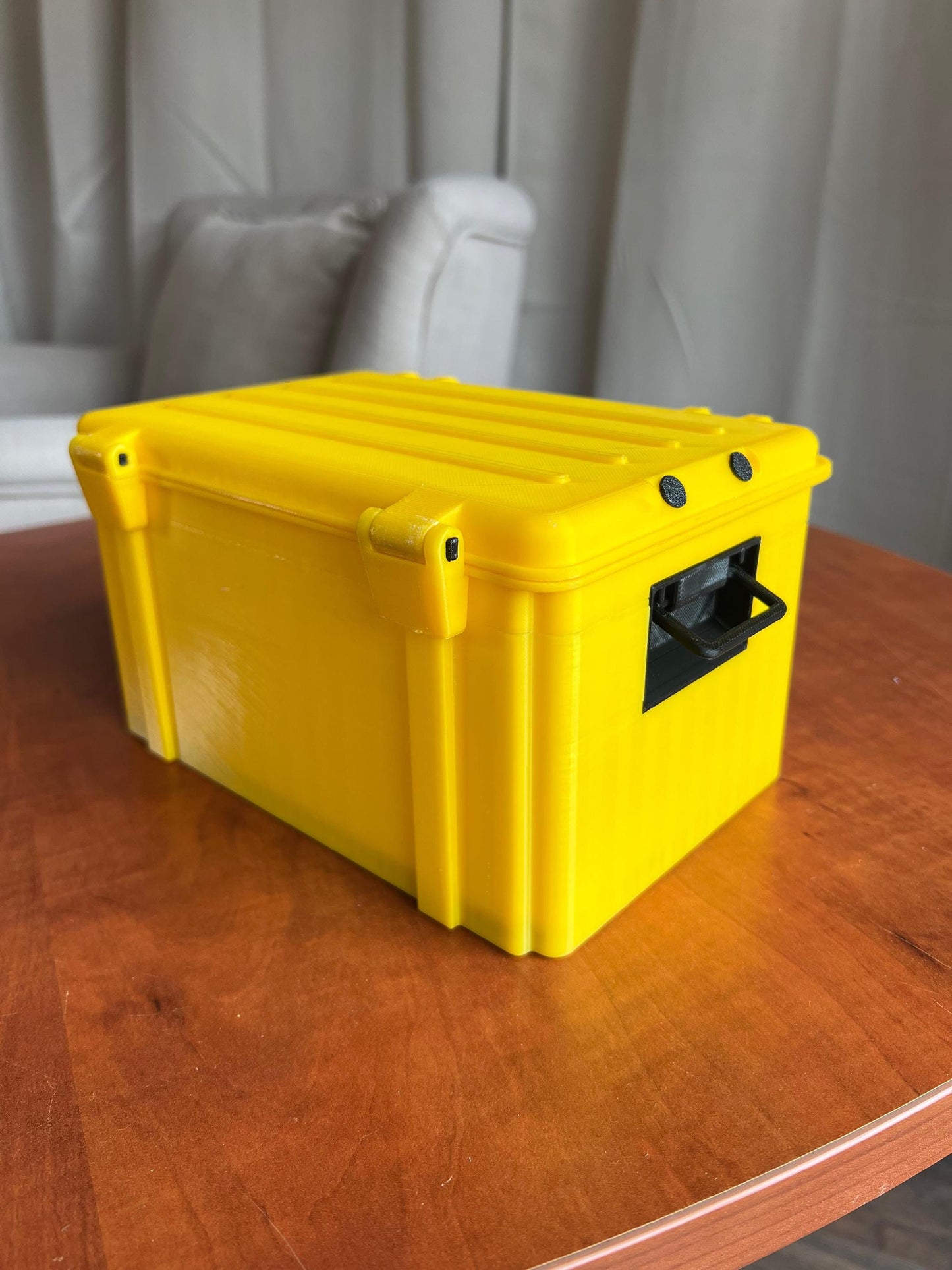 Game Loot Chest Life-Size | 3D-Printed strike Storage Treasure Crate for Gamers | Cosplay | and Decor | Epic Battle Royale Loot Box!