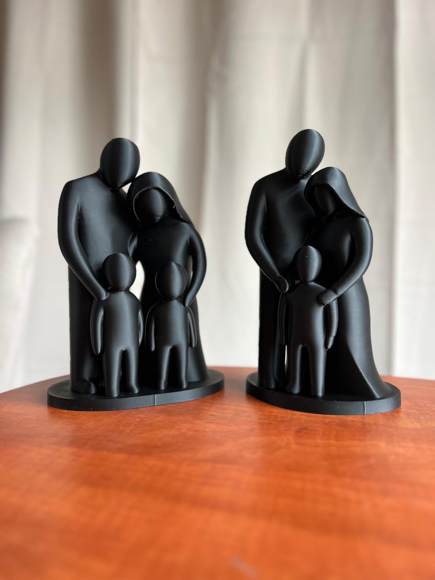 Elegant Family Statue | Minimalist Unity Figurine with 1 or 2 Children | Perfect for Modern Home Decor or Heartfelt Gift | 3D Printed
