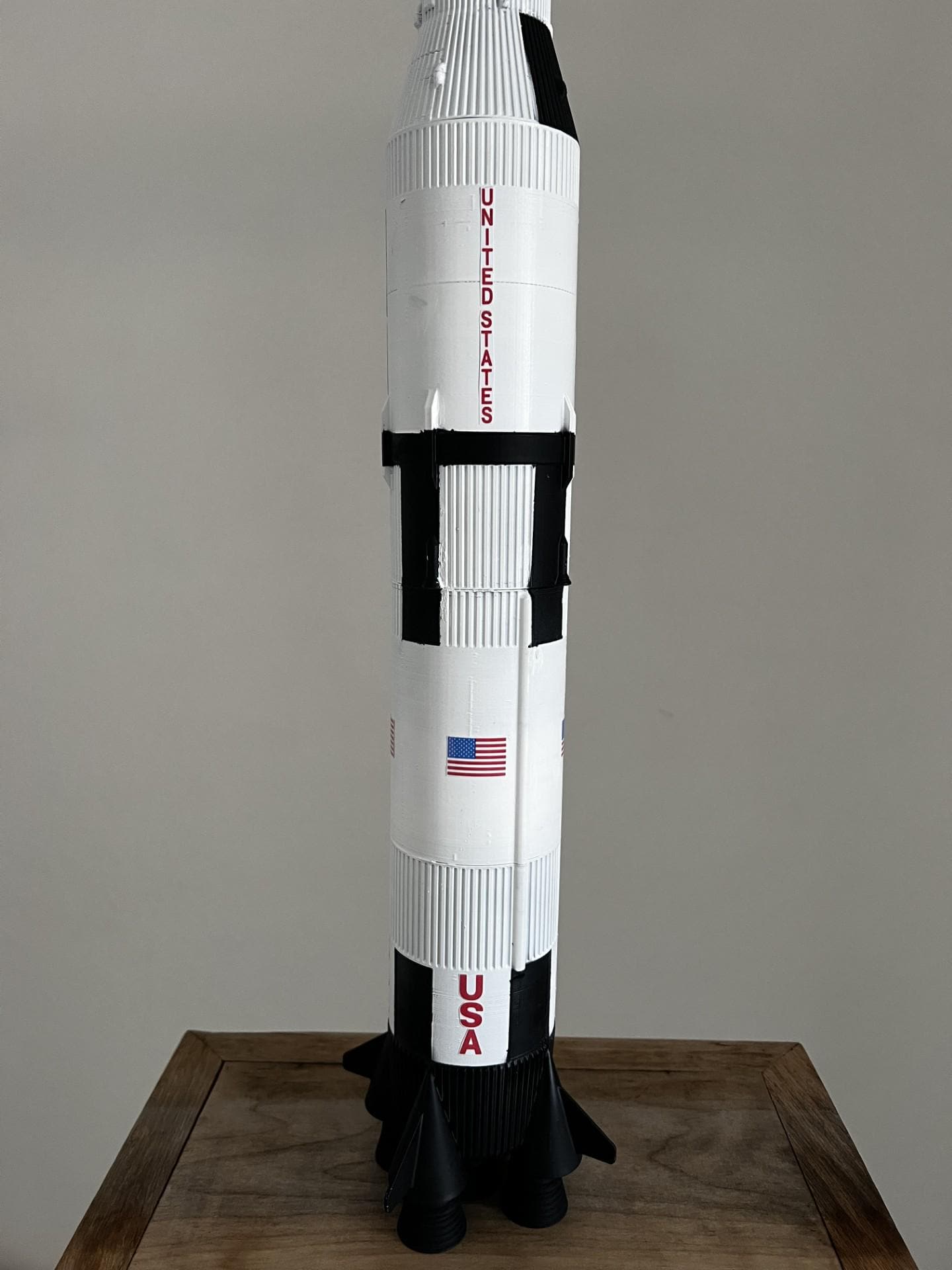 Apollo Mission Rocket Model | Iconic Spacecraft Replica | Perfect for Collectors & Space Enthusiasts