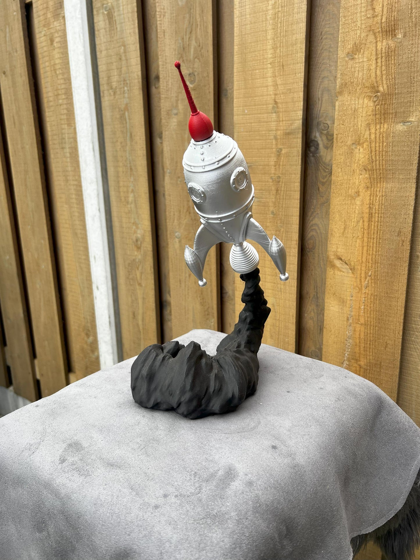 Classic Rocket Decor | Charming Vintage Spacecraft Model | Collectible for Nostalgia