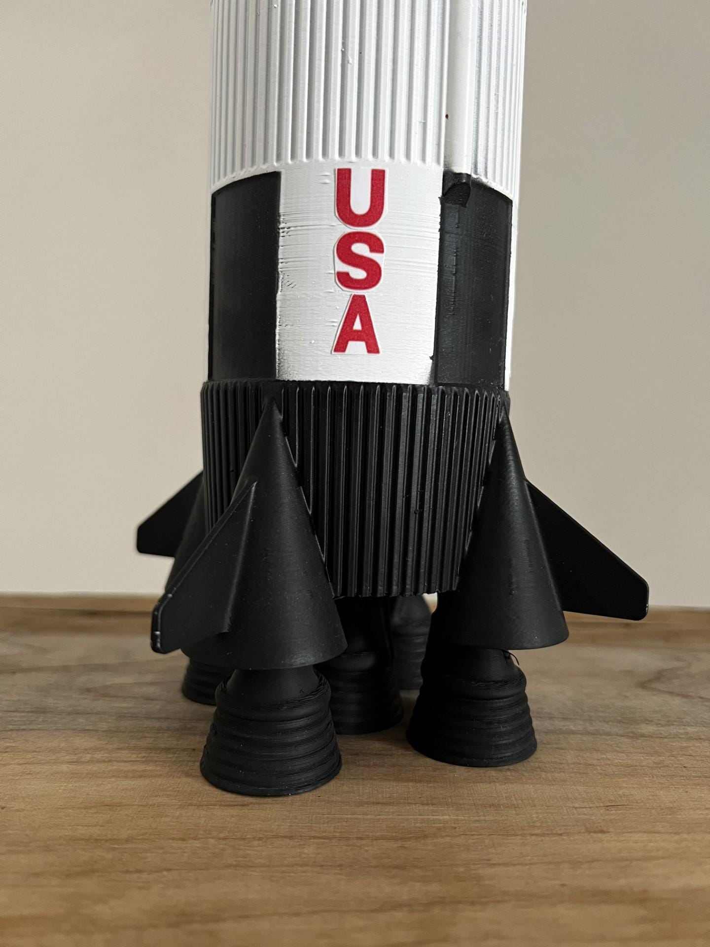 Apollo Mission Rocket Model | Iconic Spacecraft Replica | Perfect for Collectors & Space Enthusiasts