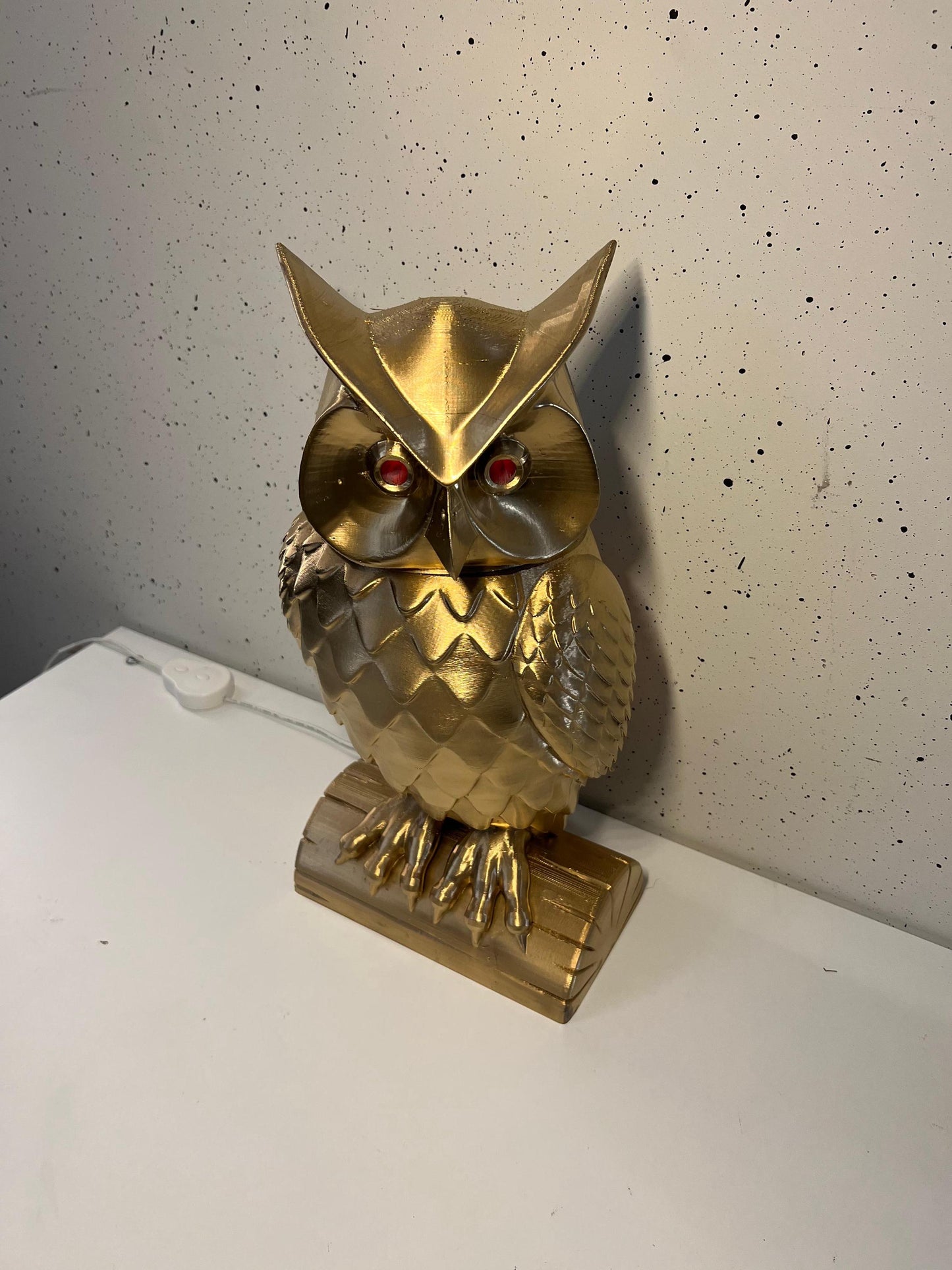 Owl Light decoration | Modern Decorative Owl Sculpture with Light | Unique Home Decor Accent | Modern Owl | Decorative Centerpiece Home