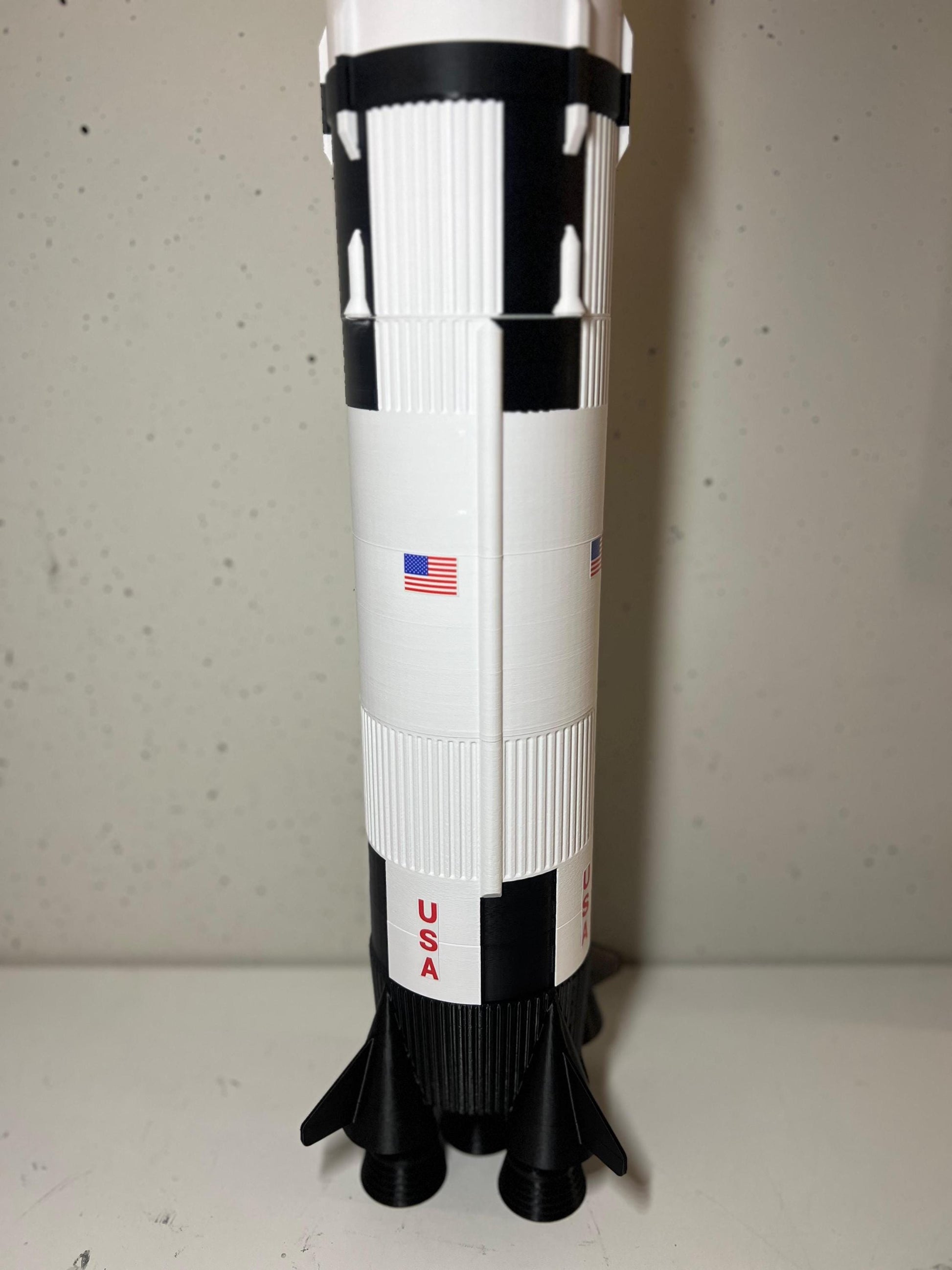 Apollo Mission Rocket Model | Iconic Spacecraft Replica | Perfect for Collectors & Space Enthusiasts