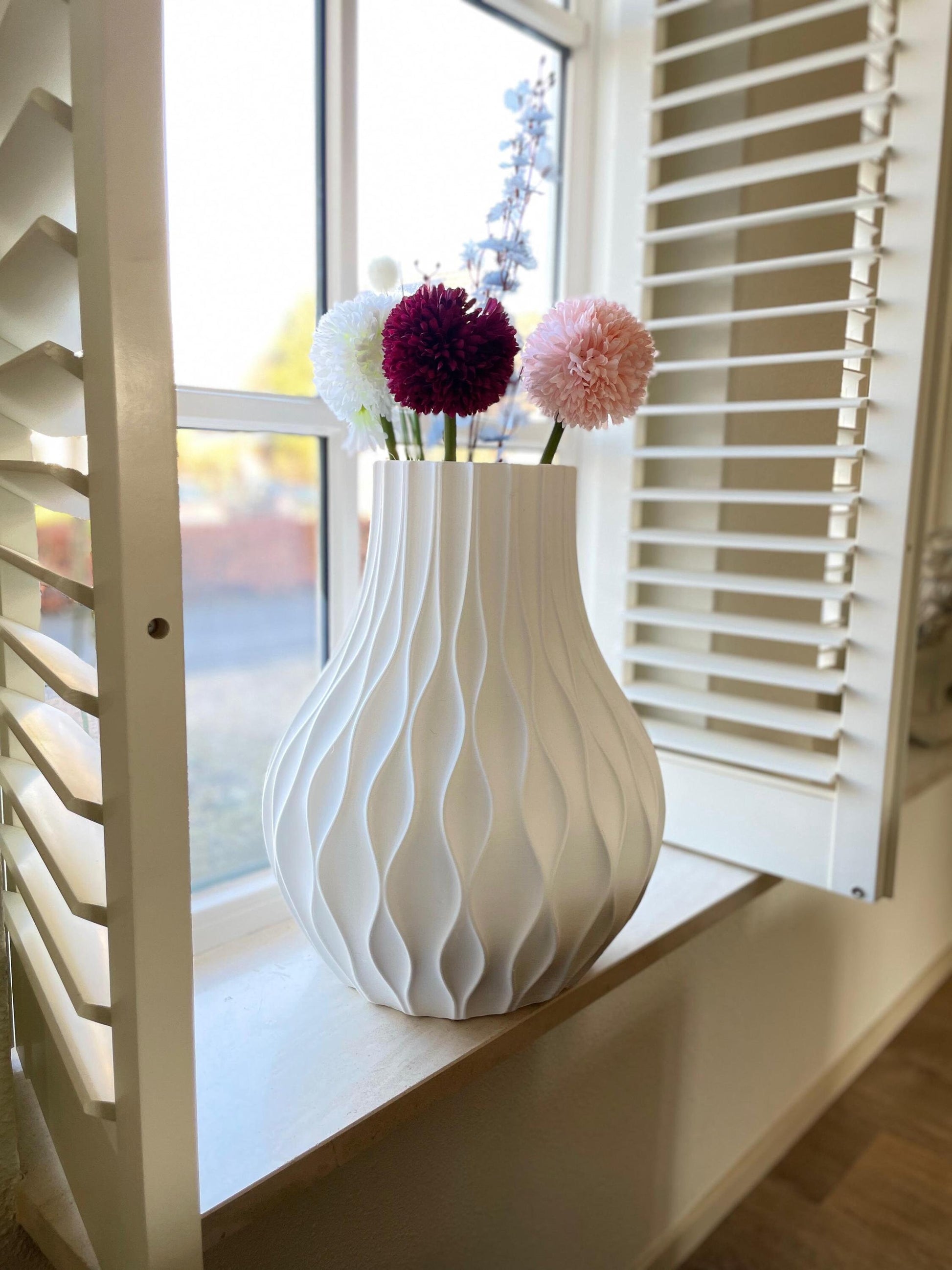 Modern Vase Decor | White Textured Minimalist Vase for Real Plants & Dried Flowers | Boho Centerpiece and Housewarming Gift