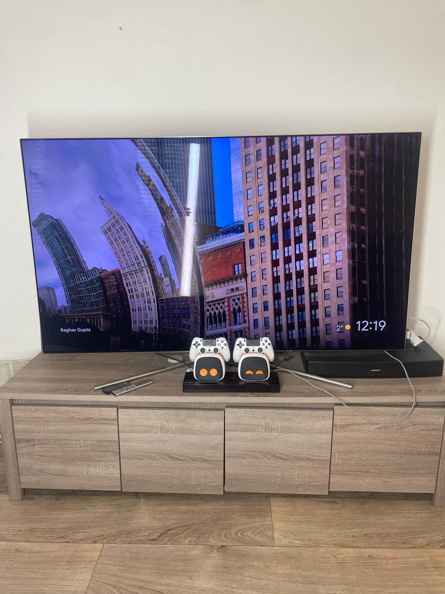 Game Controller Stand x 2 - Cute Robot Design, 3D Printed, Black & Orange Gaming Decor