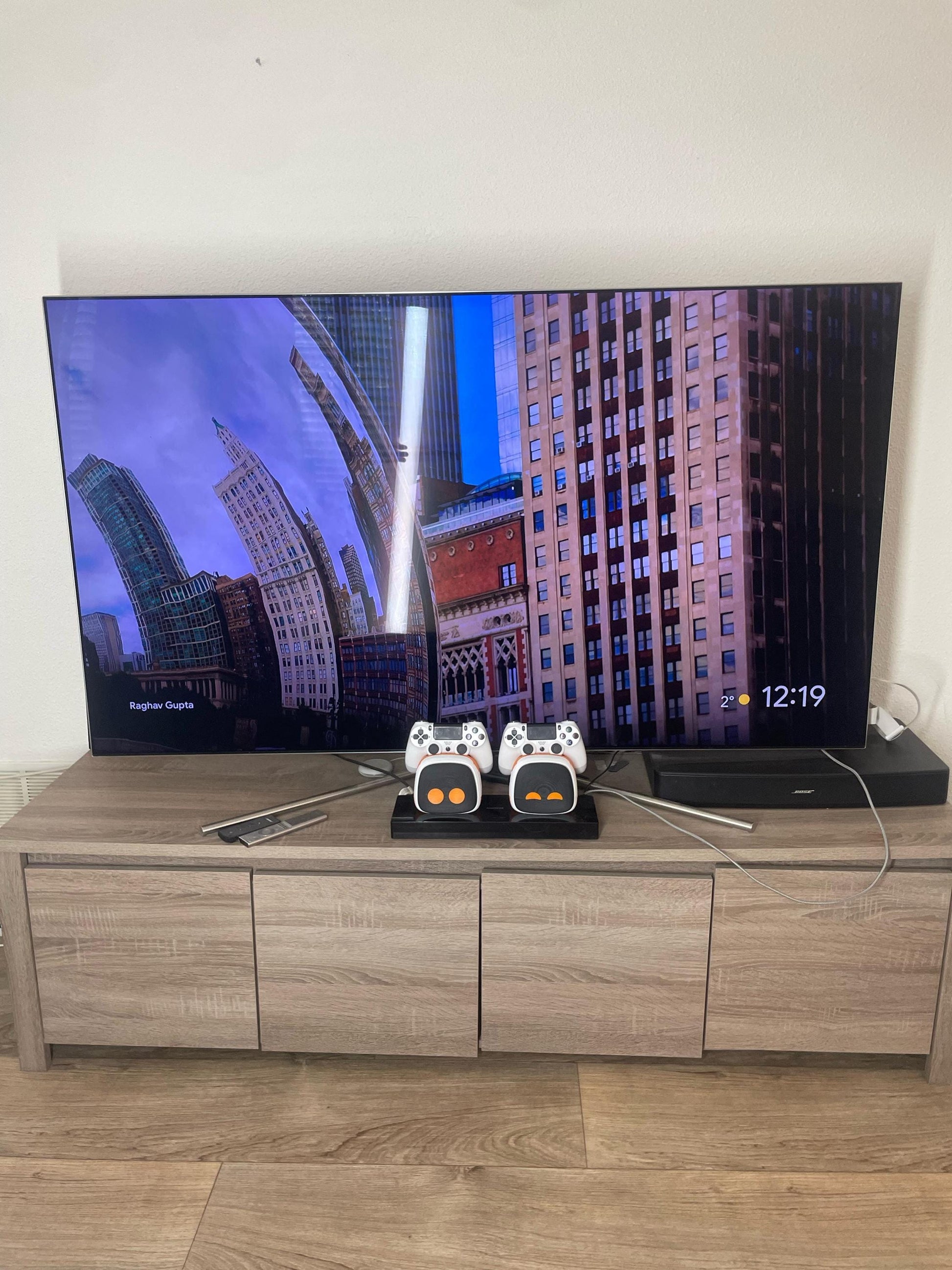 Game Controller Stand x 2 - Cute Robot Design, 3D Printed, Black & Orange Gaming Decor