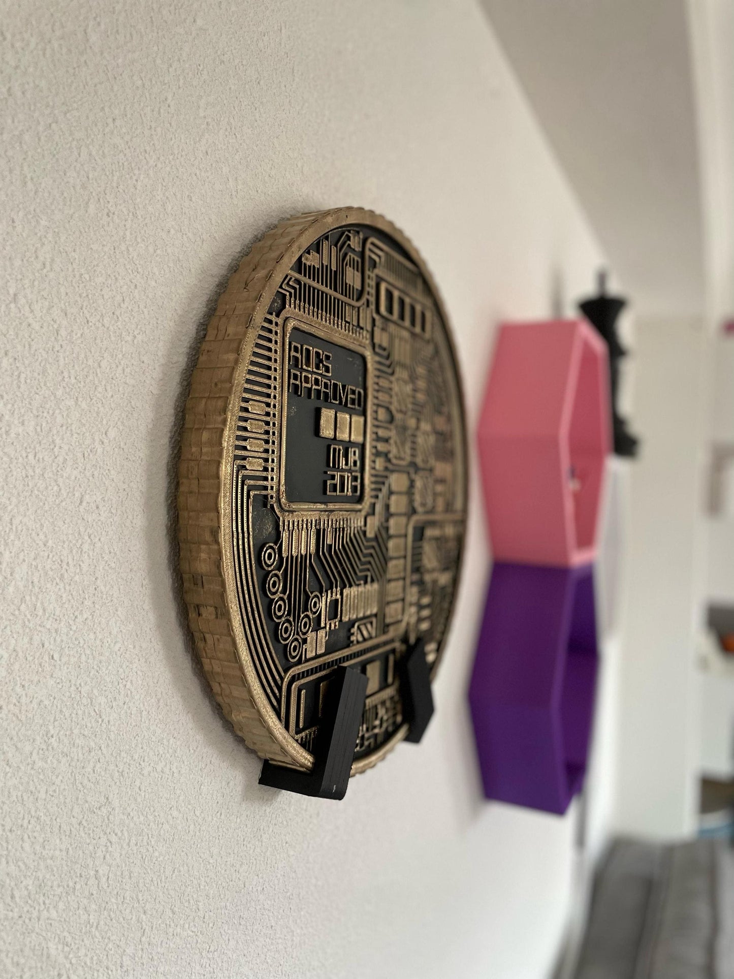Gold Bitcoin Coin Decoration Wall Art Display | 40cm Crypto Decor | Blockchain Office Decoration with Stands