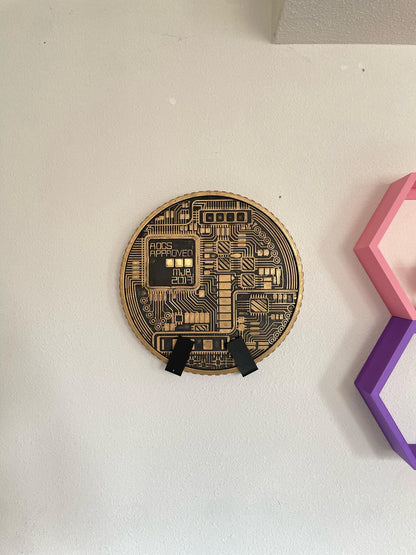 Gold Bitcoin Coin Decoration Wall Art Display | 40cm Crypto Decor | Blockchain Office Decoration with Stands
