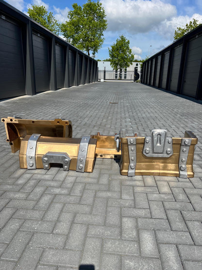 Game Loot Chest Real Life-Size | 3D-Printed Pirate Storage Treasure Crate for Gamers, Cosplay, and Decor | Epic Battle Royale Loot Box!
