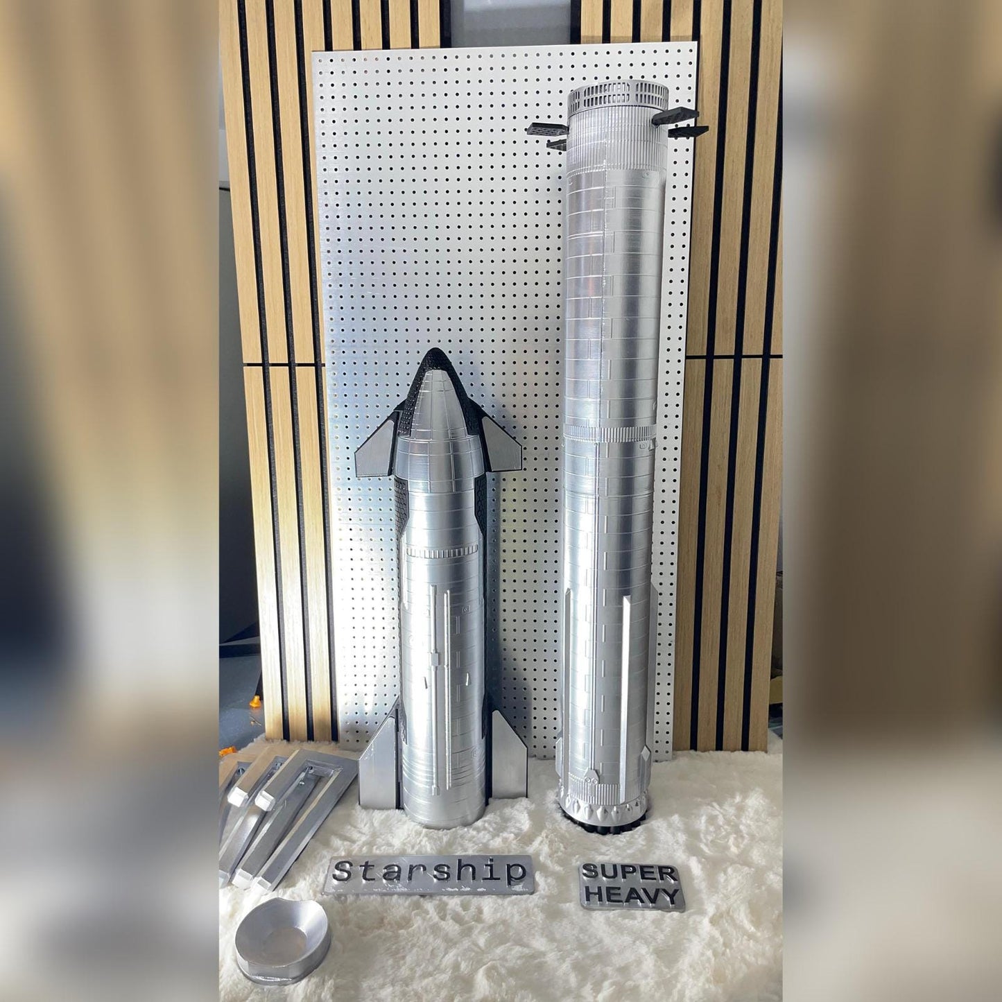 Starship Rocket Booster Space Model 150cm | Iconic Spacecraft Replica | Display Piece for Collectors and Space Enthusiasts | Wall Decor