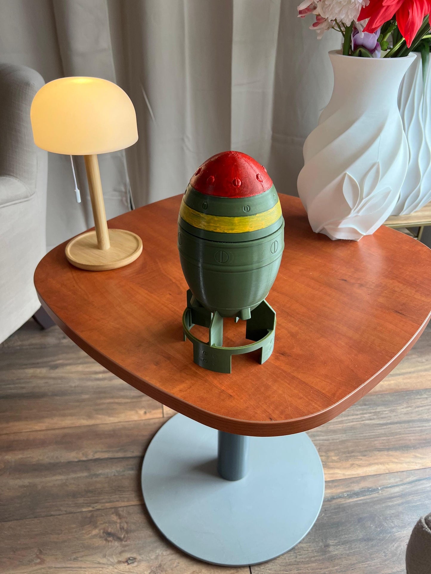 Mini Nuke Fat Man Replica | 3D Printed Fallout-Inspired Bomb Prop | Gamer & Geek Decor for Collectors