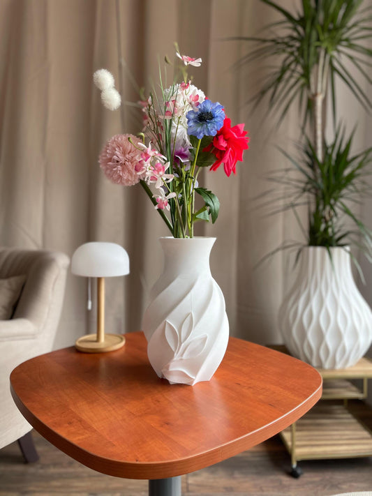 Twisted Leaf White Rose Vase - Elegant 3D Printed Flower Holder - Modern Home Decor - Ideal Gift for Flower Lovers | Dry Flowers Vase