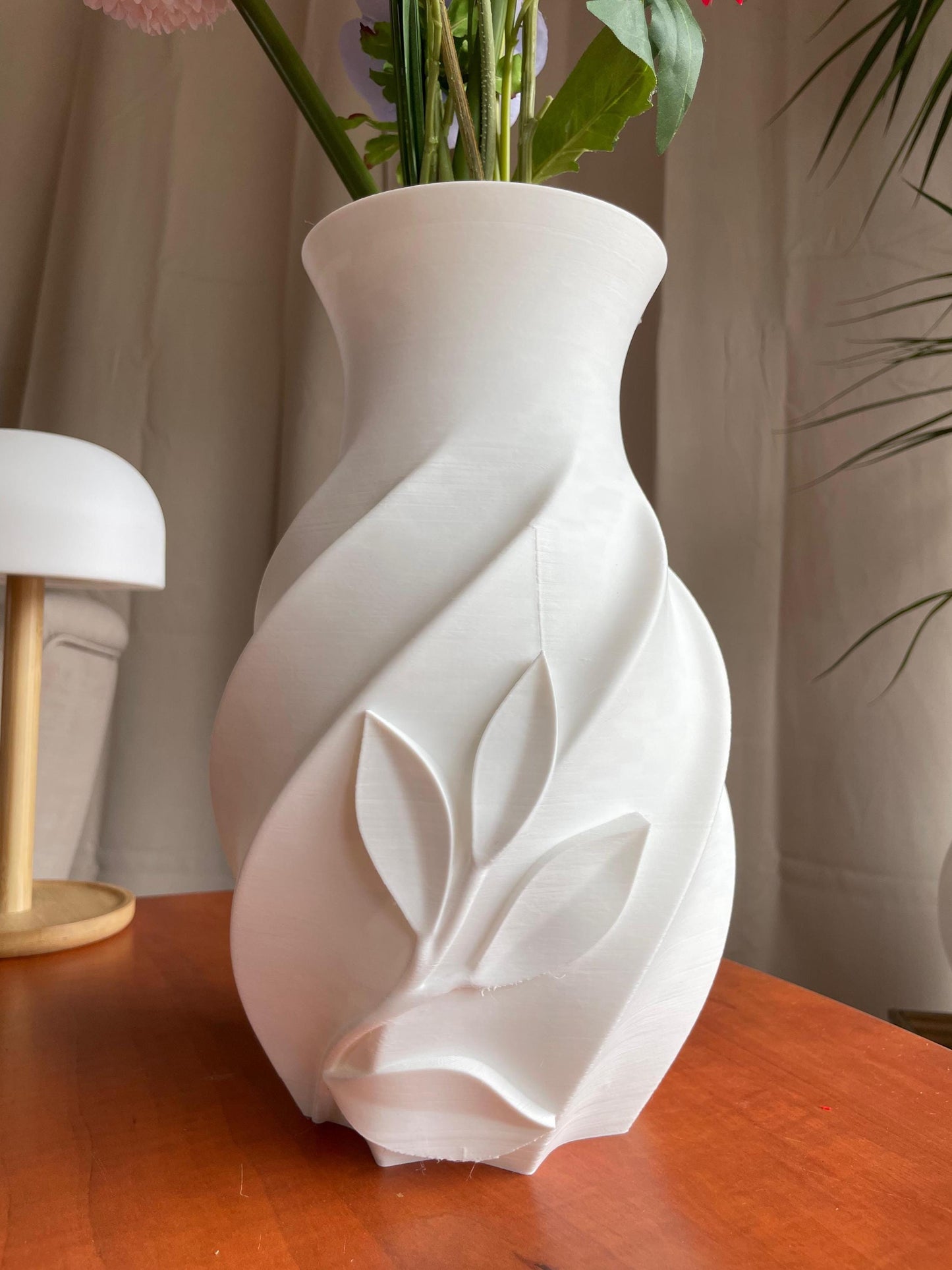 Twisted Leaf White Rose Vase - Elegant 3D Printed Flower Holder - Modern Home Decor - Ideal Gift for Flower Lovers | Dry Flowers Vase