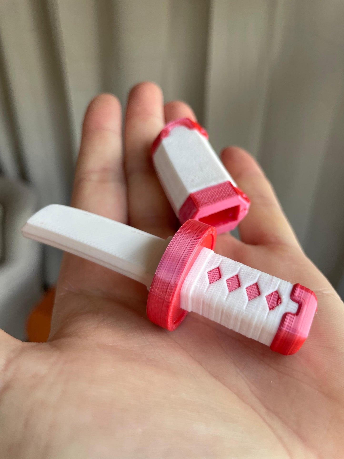 Fidget Mini Sword Toy Kogatana - Mini Katana - Stress Relief Desk Toy - TikTok Viral Sensory ADHD Focus Tool Gift