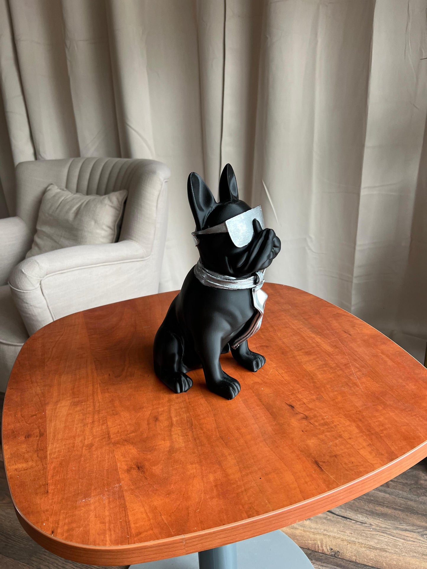 Bulldog Statue with Sunglasses 40CM | Cool Dog Figurine with Tie | Trendy Home Decor Accent | Ideal Gift for Dog Lovers & Modern Interiors