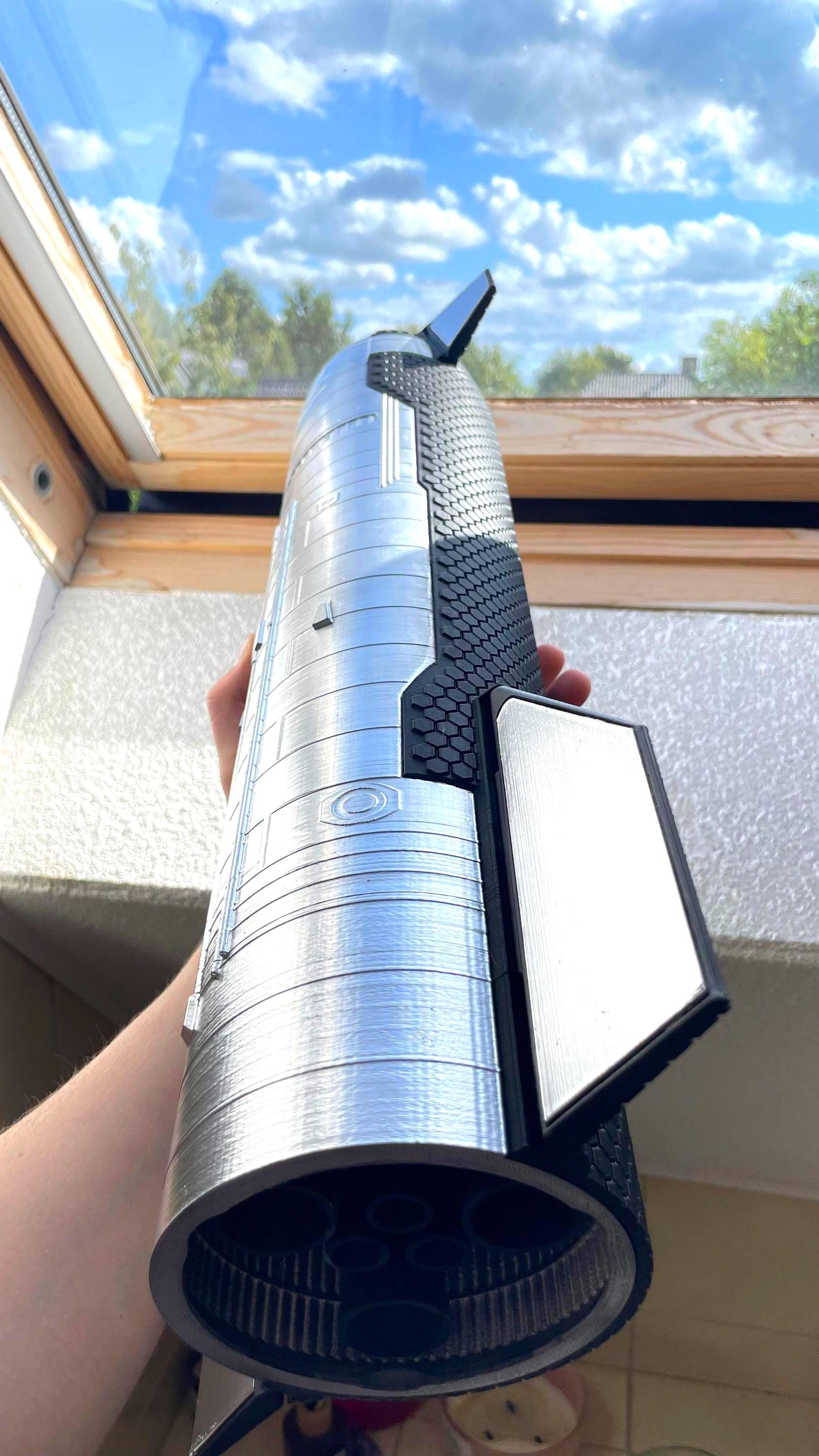 Starship Rocket Booster Space Model 150cm | Iconic Spacecraft Replica | Display Piece for Collectors and Space Enthusiasts | Wall Decor