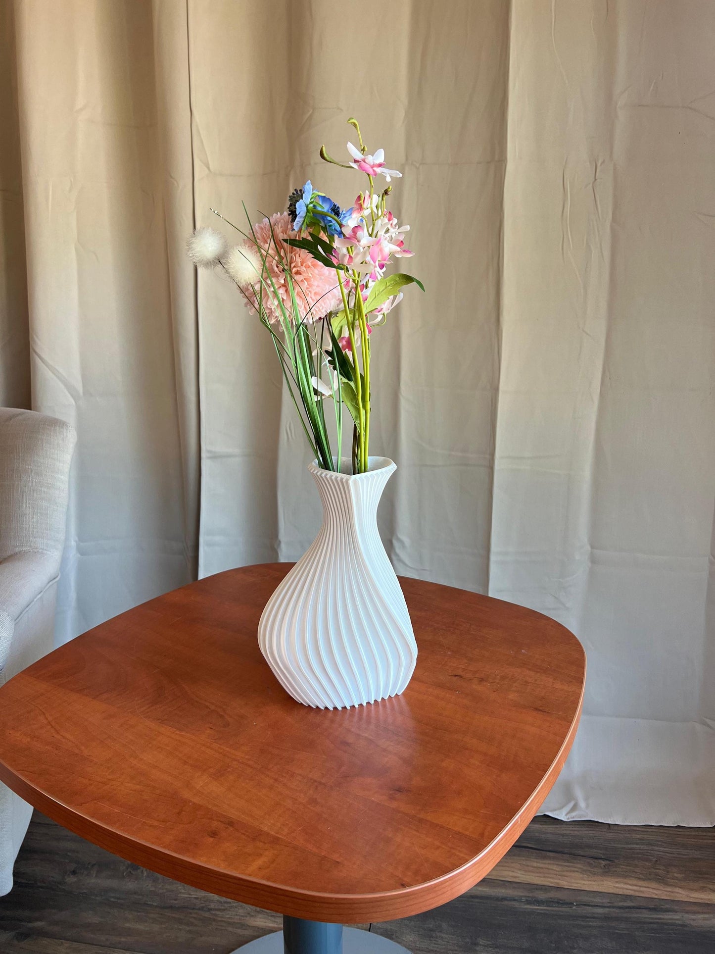 Heart Shaped Vase | 3D Printed Modern Flower Vase | Unique Decorative Home Decor | Minimalist Table Centerpiece | Contemporary Art Vase