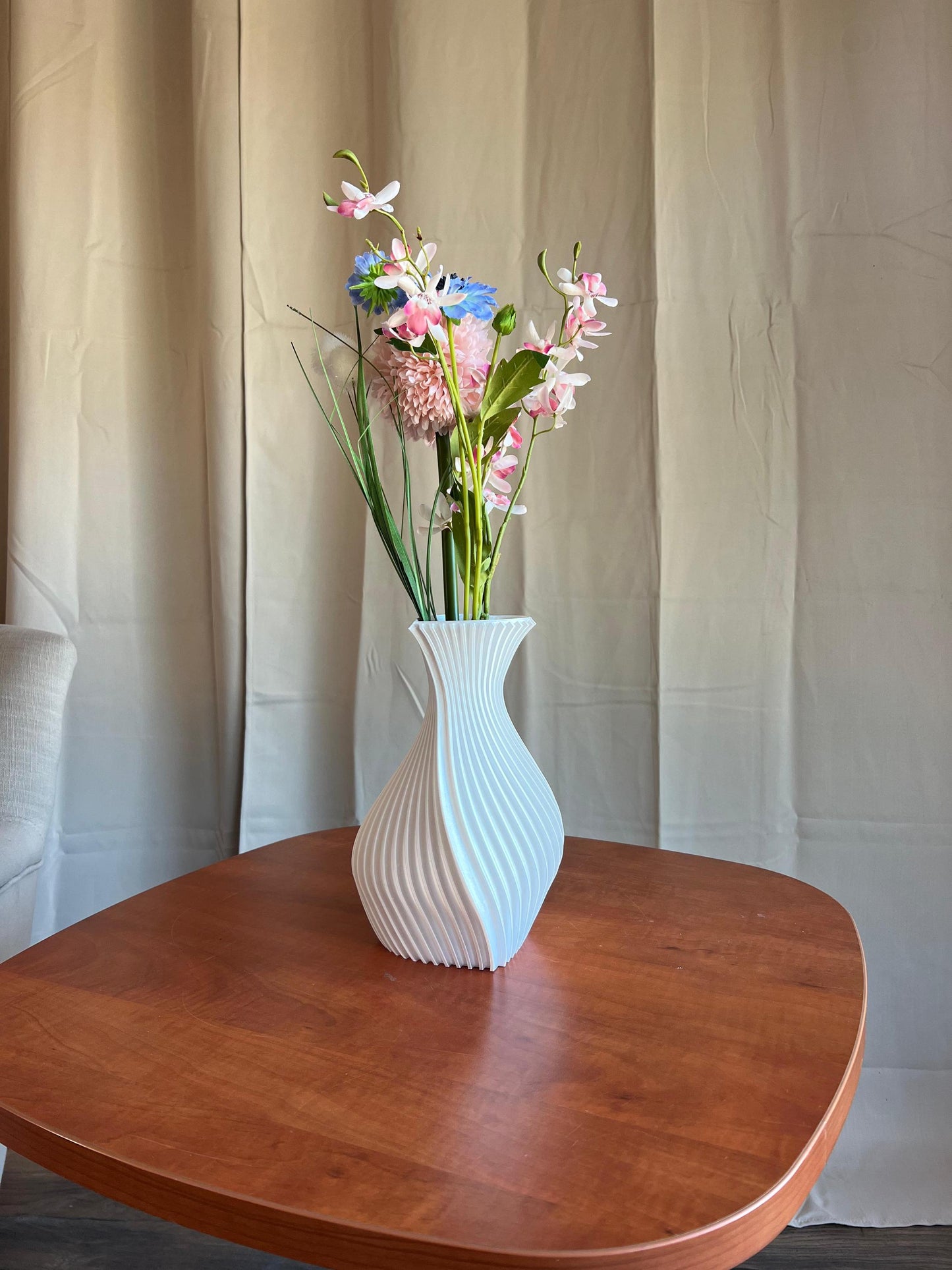 Heart Shaped Vase | 3D Printed Modern Flower Vase | Unique Decorative Home Decor | Minimalist Table Centerpiece | Contemporary Art Vase
