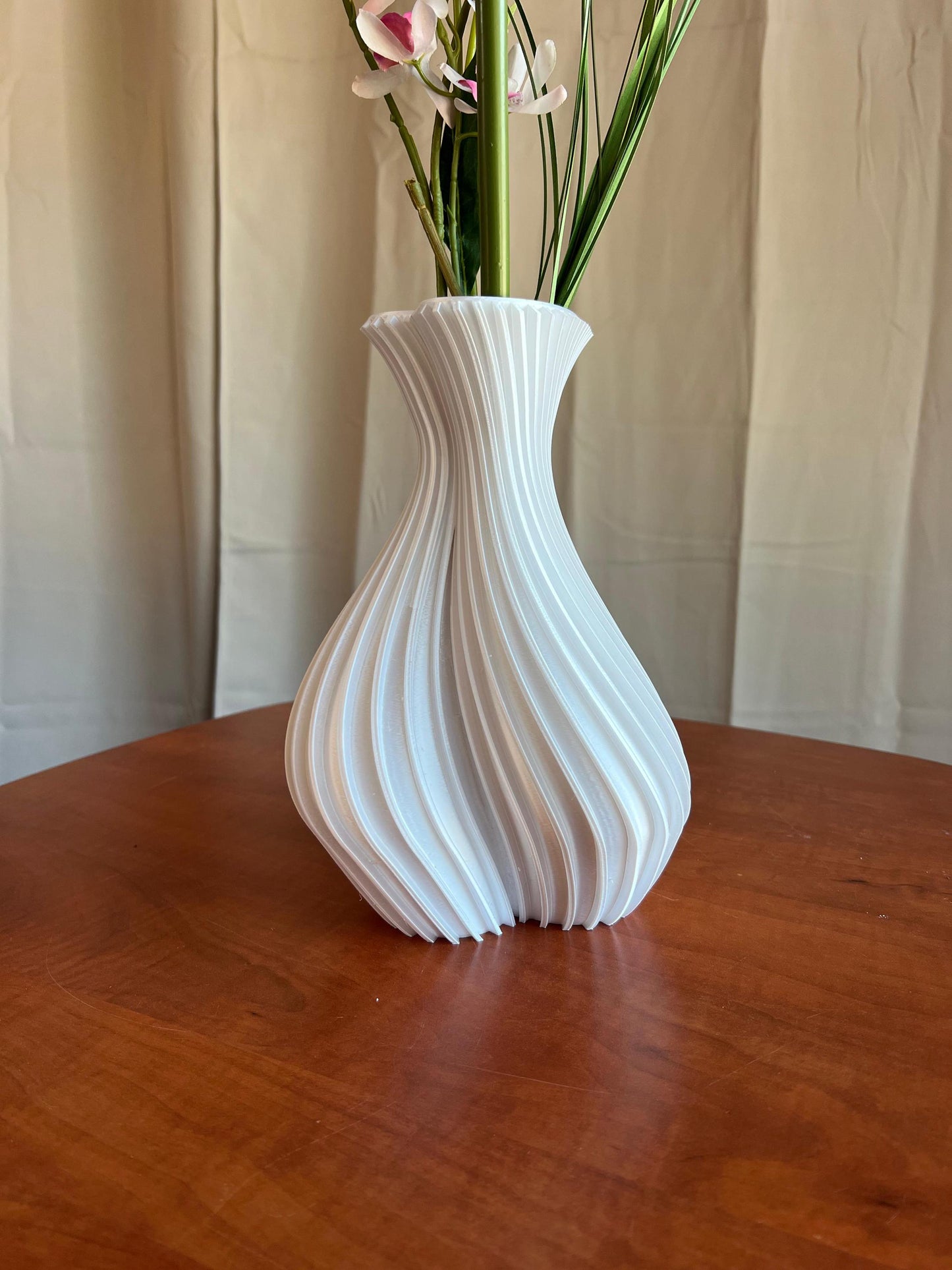 Heart Shaped Vase | 3D Printed Modern Flower Vase | Unique Decorative Home Decor | Minimalist Table Centerpiece | Contemporary Art Vase