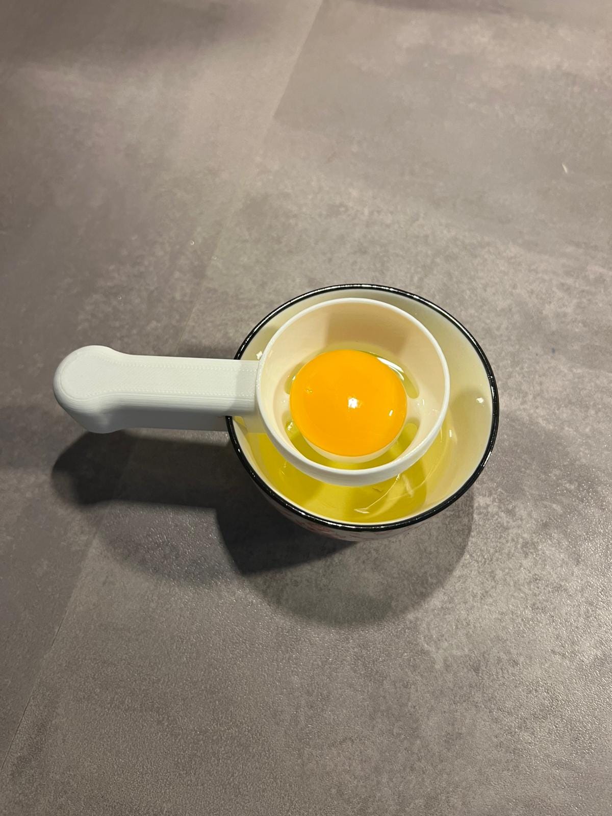 Egg Yolk Separator Tool | KitchenGadget | EggSplitter | CookingHack | Egg Splitter