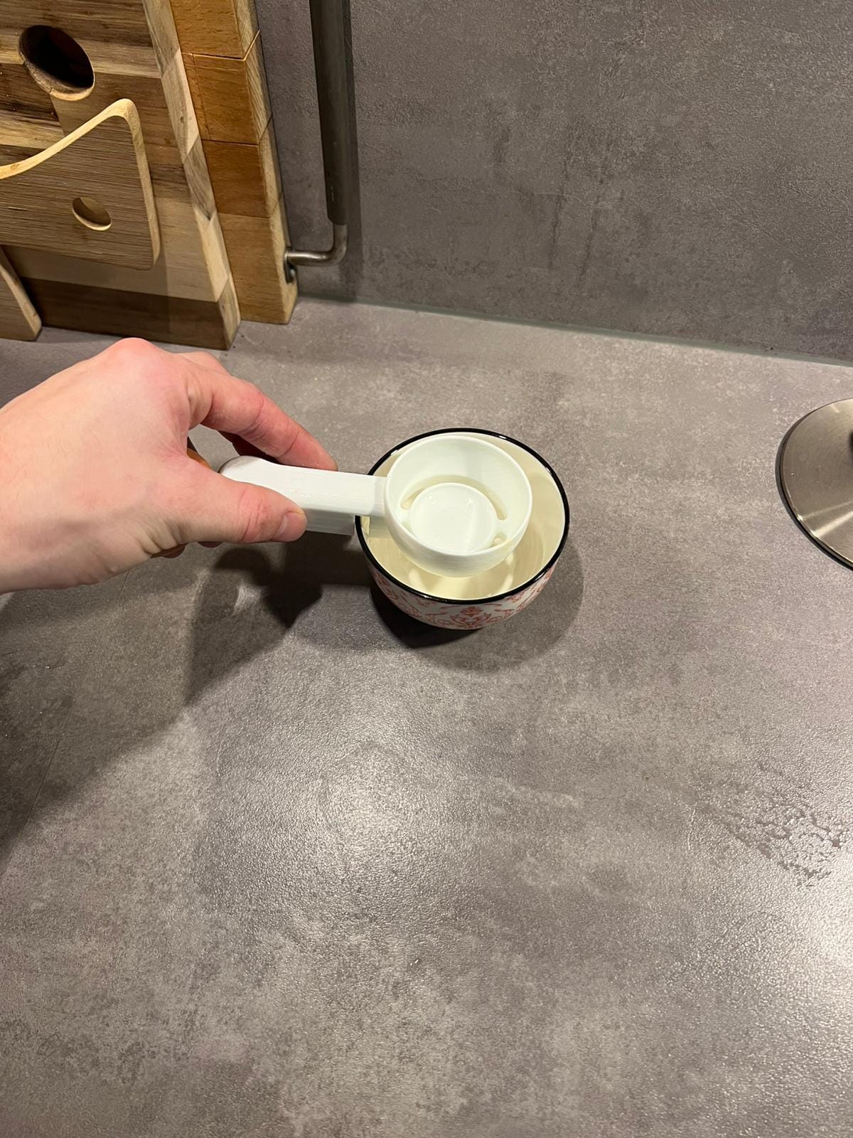 Egg Yolk Separator Tool | KitchenGadget | EggSplitter | CookingHack | Egg Splitter