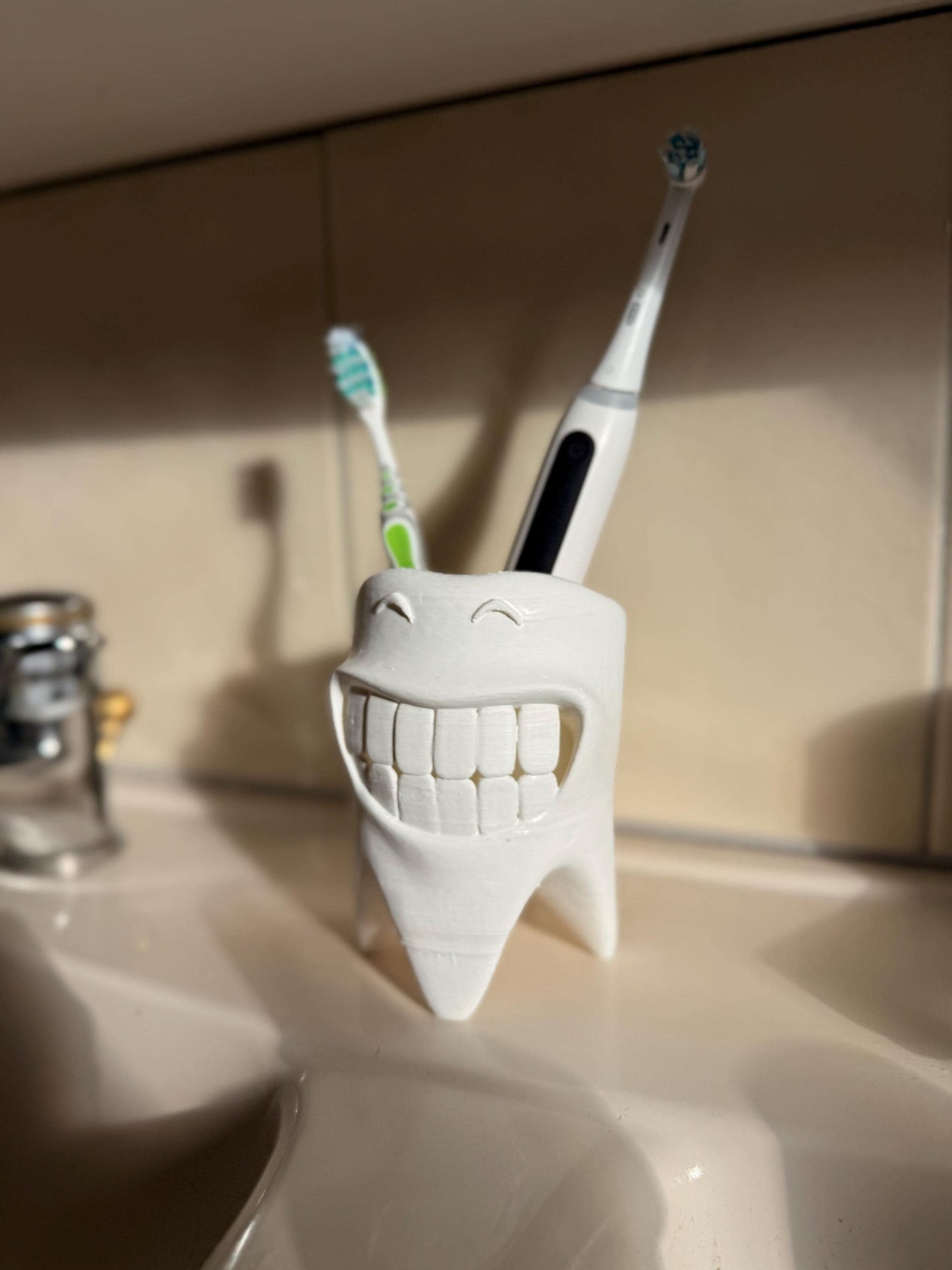 Toothbrush Holder Bathroom Organizer | Smiling Teeth Stand | Funny Bathroom Decor | Electric Manual Toothbrush Storage | Gift Dentist
