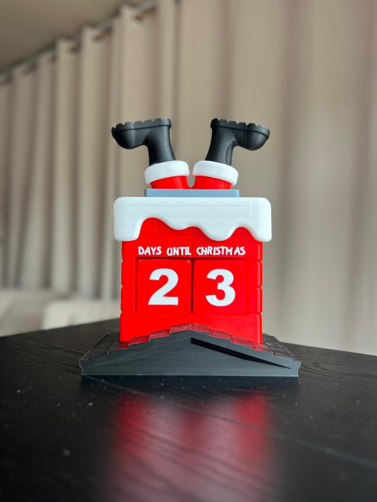 Santa Christmas Countdown | Festive Holiday Decor | Fun Christmas decor | christmas calender | christmas gifts | christmas decor