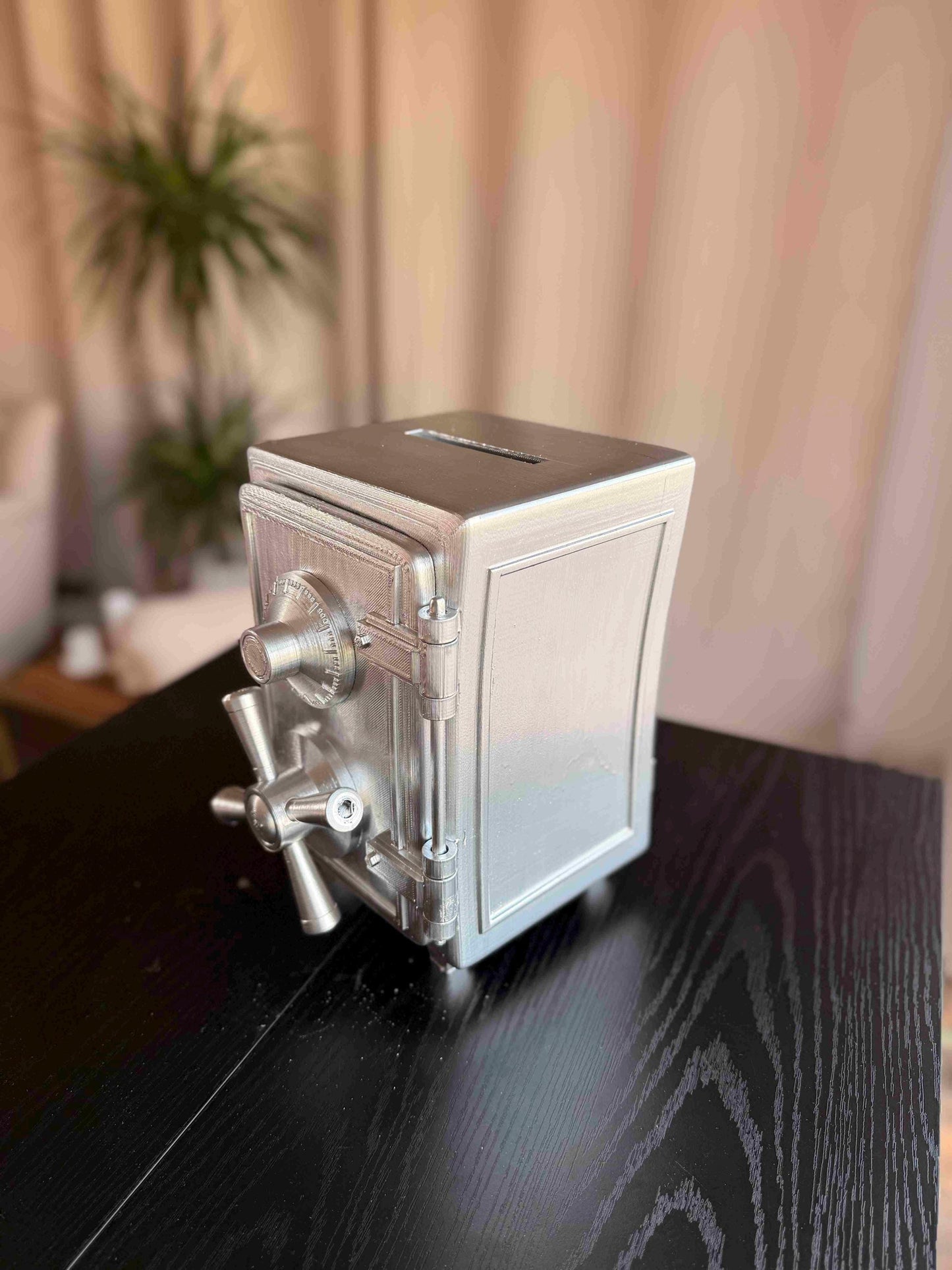Vault Money Piggy Bank 3D Safe Box Coin Piggy Bank Gaming Room Decor Kids Gift Collectible Loot Crate Storage Desk Accessory