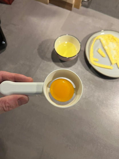 Egg Yolk Separator Tool | KitchenGadget | EggSplitter | CookingHack | Egg Splitter