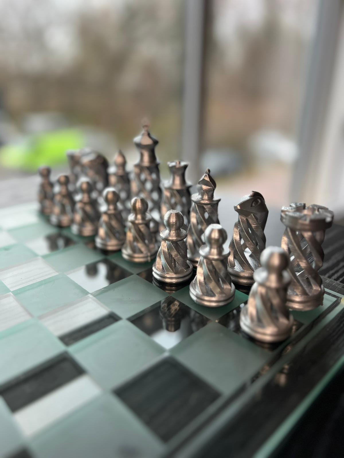 Spiral Chess Set | Chess Set | Unique Handcrafted Origami | Gold and Silver Foil Pieces | Chess Gift | Modern Decor | Chessboard