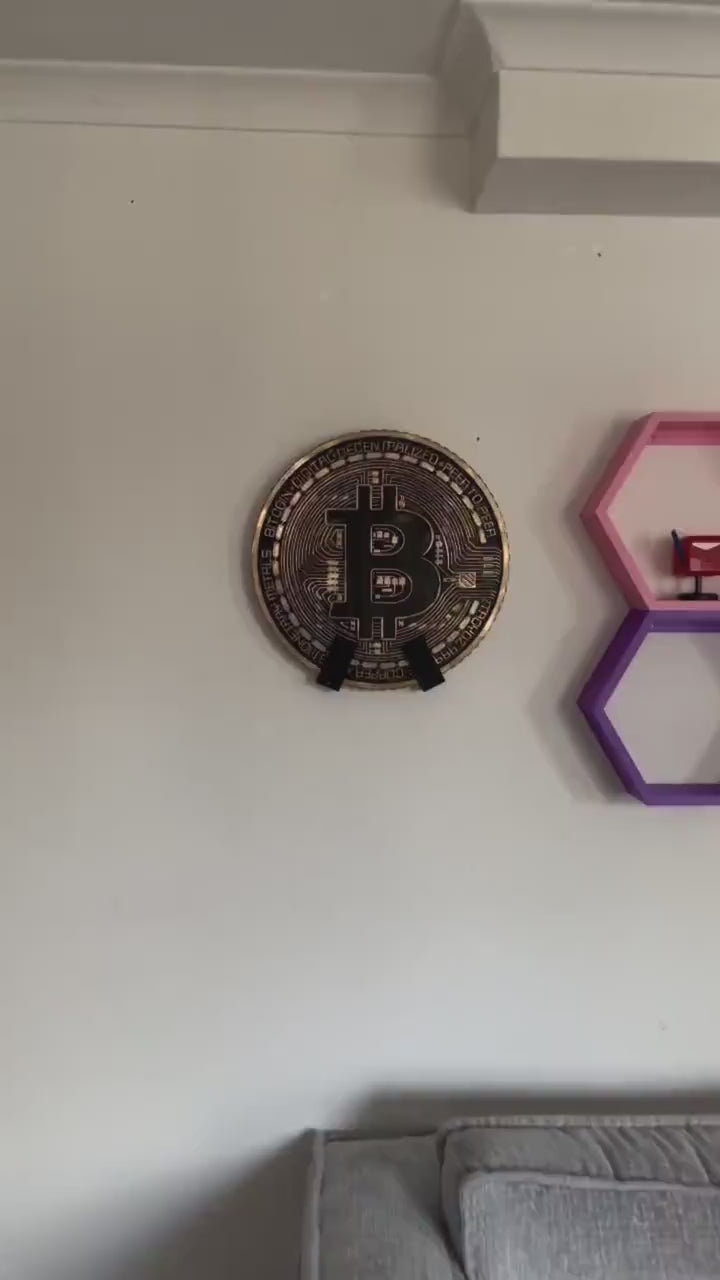 Gold Bitcoin Coin Decoration Wall Art Display | 40cm Crypto Decor | Blockchain Office Decoration with Stands