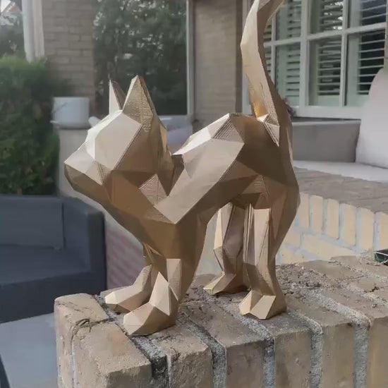 Geometric Cat Statue - Modern Minimalist Polygon Cat Decor - Unique Animal Sculpture for Home - Handmade Gold Decoration