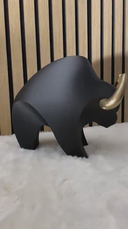 Bull Sculpture Decoration Black Gold Horns Minimalist Geometric Decor Wall Street Bull Contemporary Art Power Symbol Office Desk Statue
